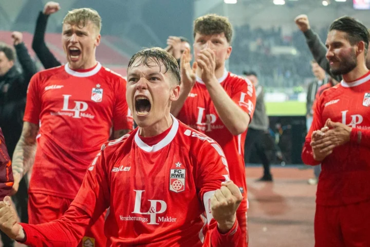 "Überragendes Spiel" bringt RWE ersten Derbysieg nach mehr als sieben Jahren
