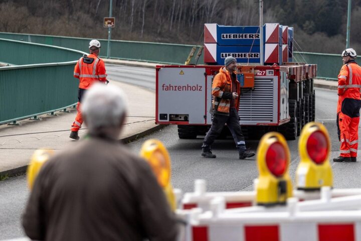 Elbbrücke Bad Schandau ab Donnerstag wieder frei