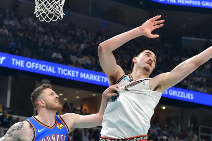 Hartensteins Thunder sichern sich mit Mega-Comeback Matchbälle