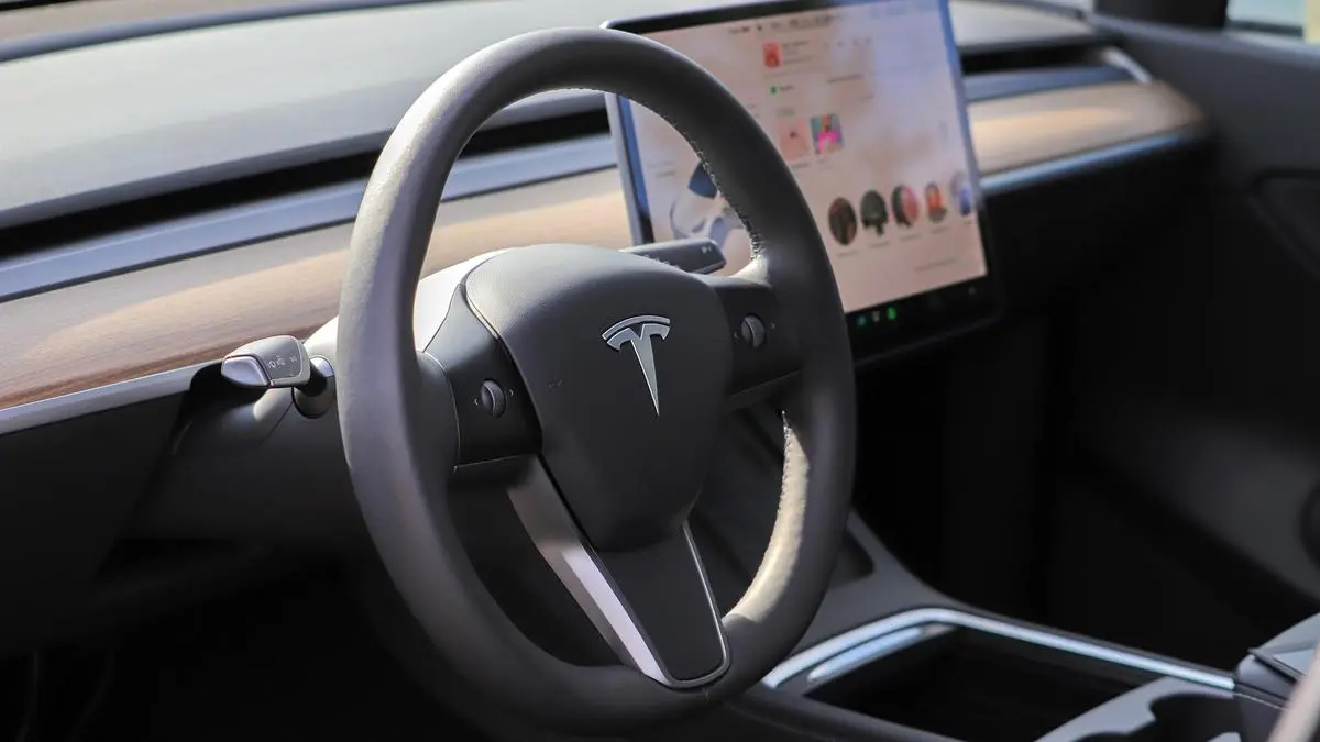 Tesla wegen angeblich manipulierter Kilometerzähler verklagt