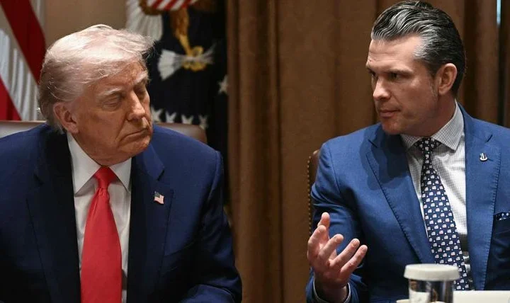 Wann lässt Trump Hegseth fallen?