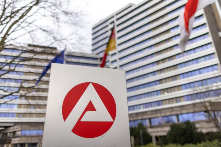 Wie das Milliardendefizit bei der Arbeitslosenversicherung ausgeglichen werden soll