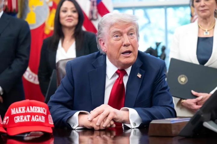 „Wladimir, stop!“: Trump richtet sich nach dem massiven Raketenangriff auf Kiew erstmals direkt an Putin