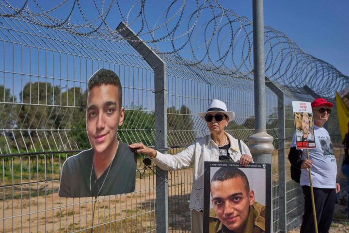 Hamas lässt Geisel nach 19 Monaten frei