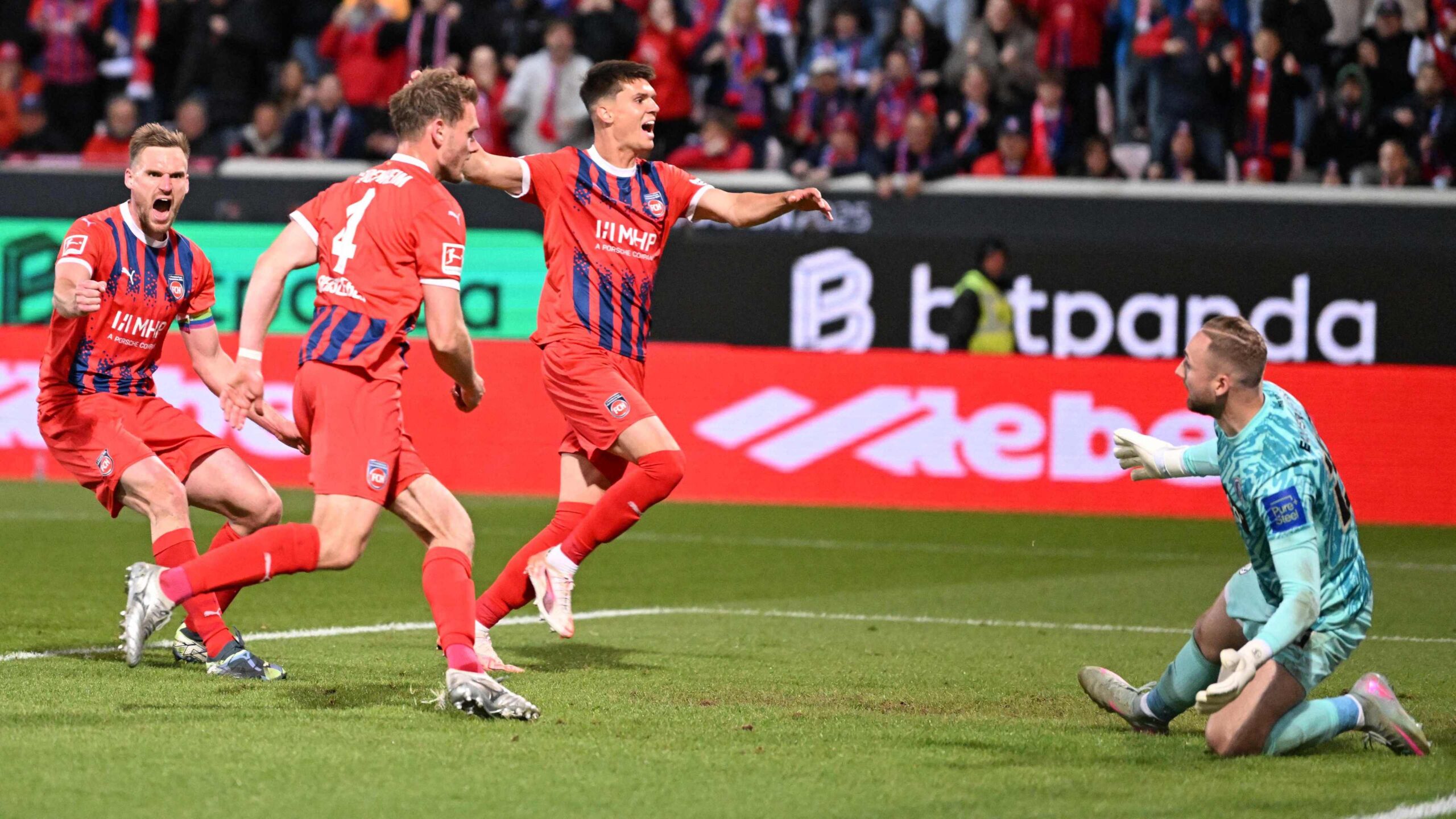 Nach 0:2-Rückstand - Heidenheim erzwingt Ausgleich gegen Elversberg