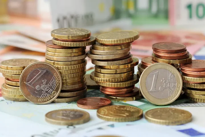 Steuereinnahmen brechen deutlich ein