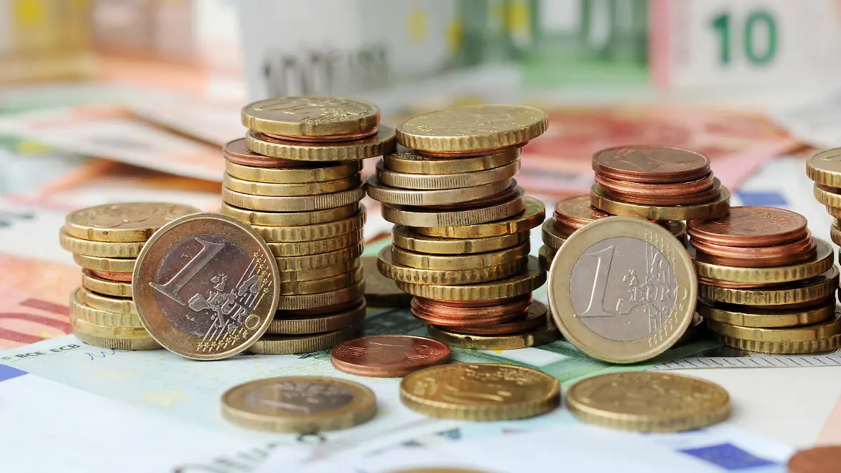 Steuereinnahmen brechen deutlich ein