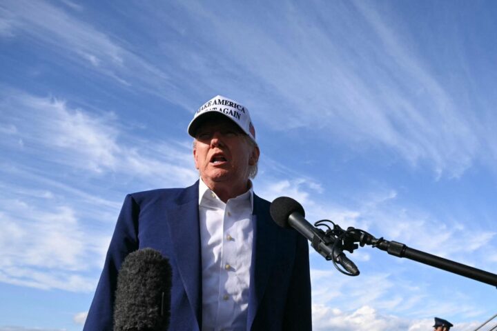 Trump verschiebt neue Zölle gegen EU