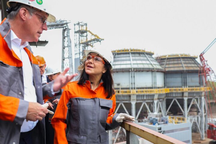 Niedersachsen, Salzgitter: Bundeswirtschaftsministerin Reiche besucht Salzgitter AG
