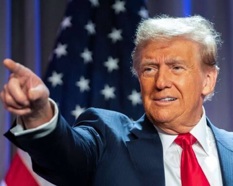 Trump-Spender mit armenischen Firmenbeteiligungen leitet US-finanzierten Investitionsfonds