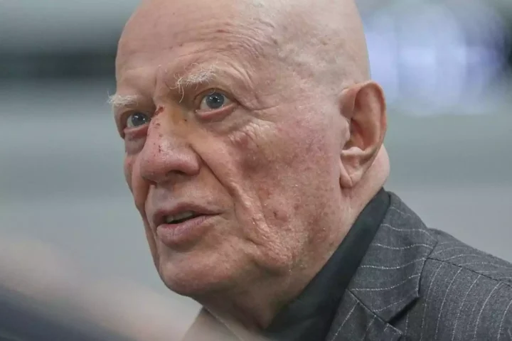 Ralf Fücks in Nahaufnahme mit ernstem Blick.